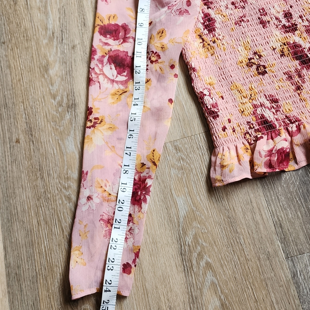 NWT EXPRESS FLORAL TOP - Picture 13 of 14
